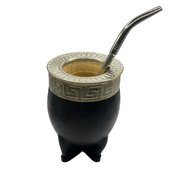 Mate de calabaza imperial con virola de alpaca cincelada y cuero negro #0006